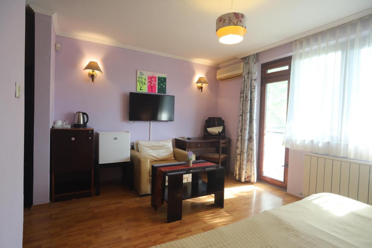 Guest House Yanita Varna Extérieur photo