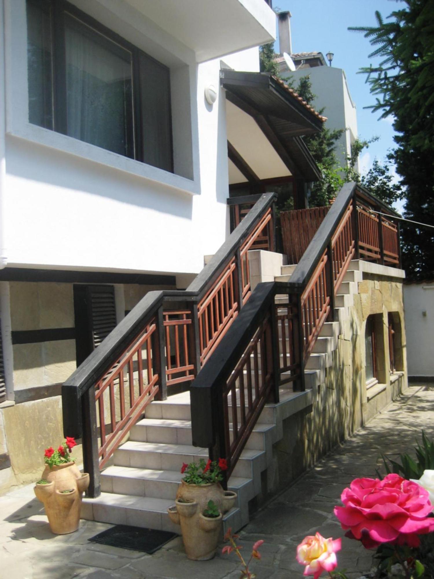 Guest House Yanita Varna Extérieur photo